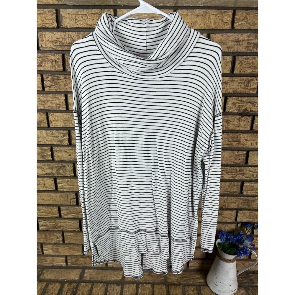 Liz Claiborne Women's Cowl Neck Tunic, Size L